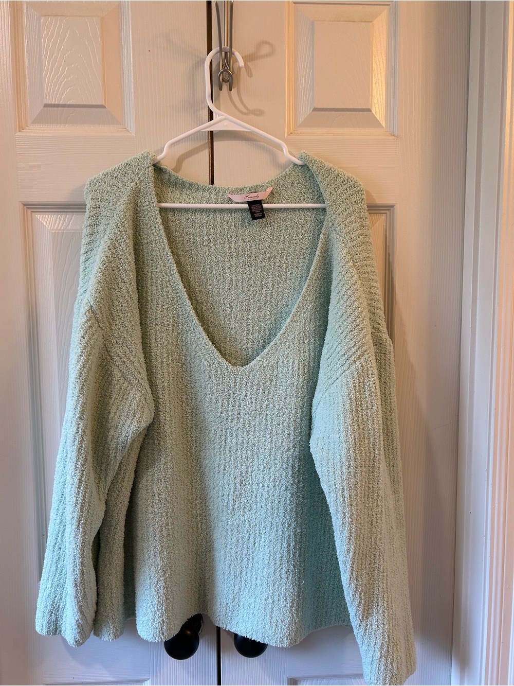 Victoria Secret Heavenly Textured Sweater in Mint - Women size xl
